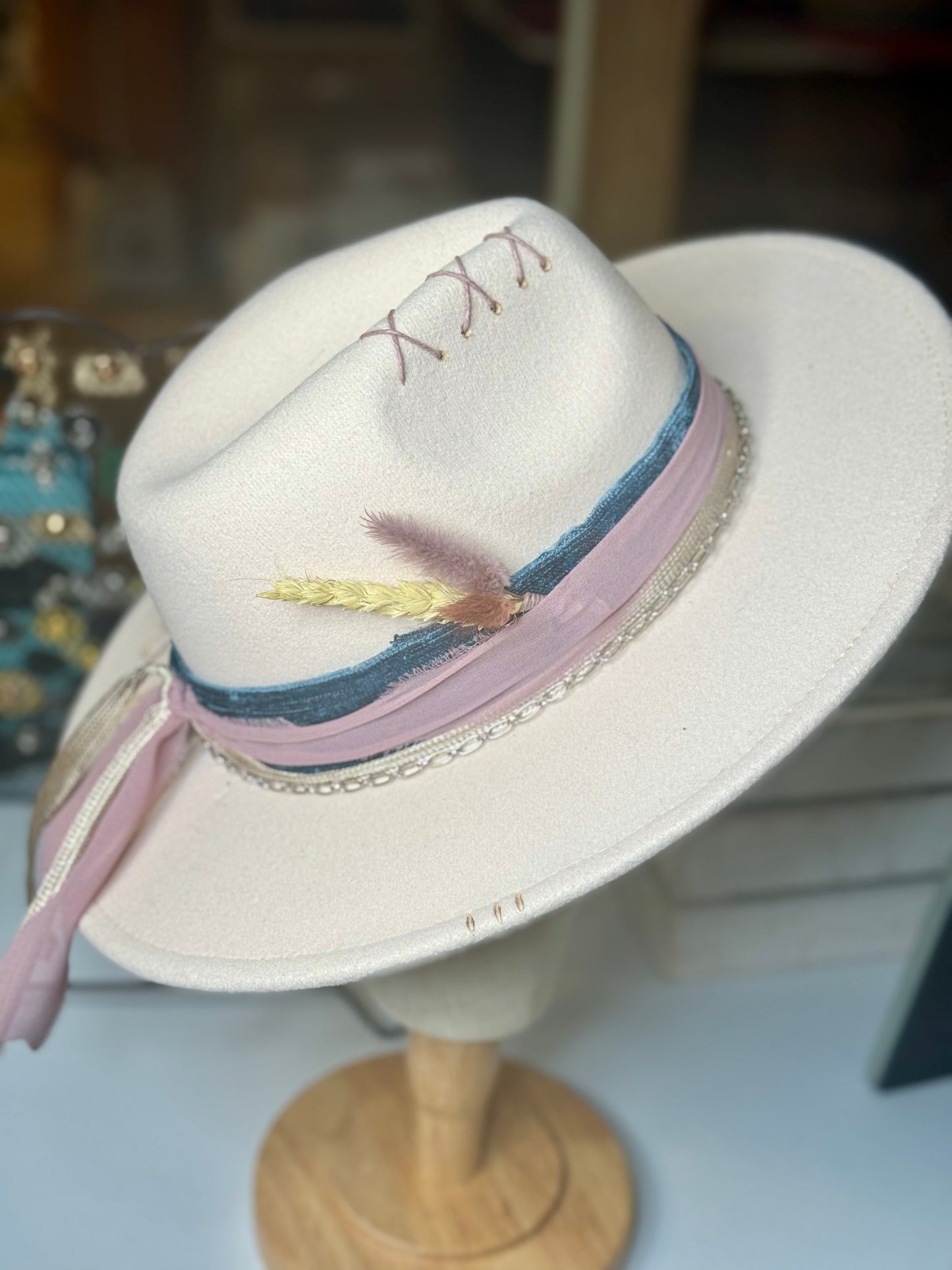 Leave Her Wild Hat